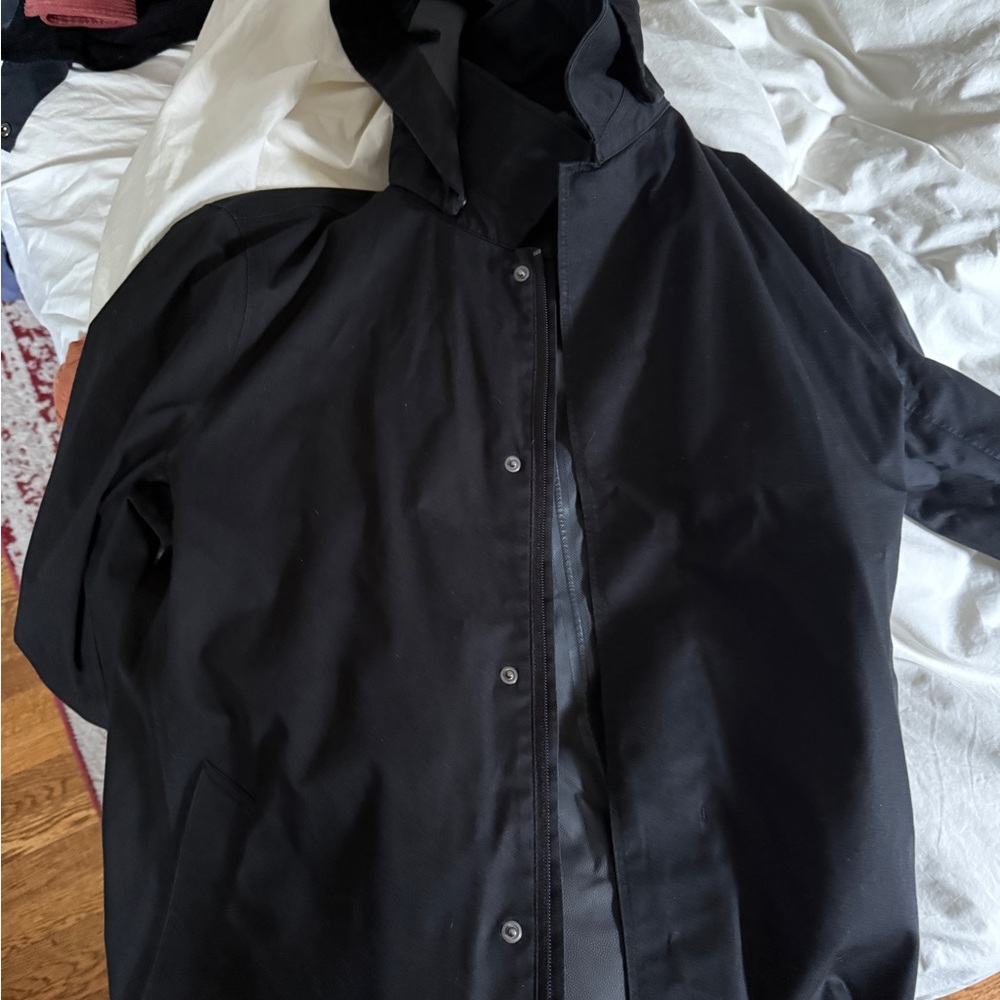 Uniqlo Black Hooded Men’s Rain Jacket